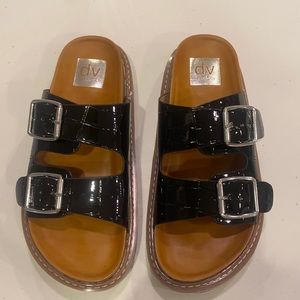 Brand new never worn dolce vita sandals